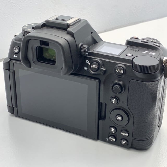 Z6III ボディ