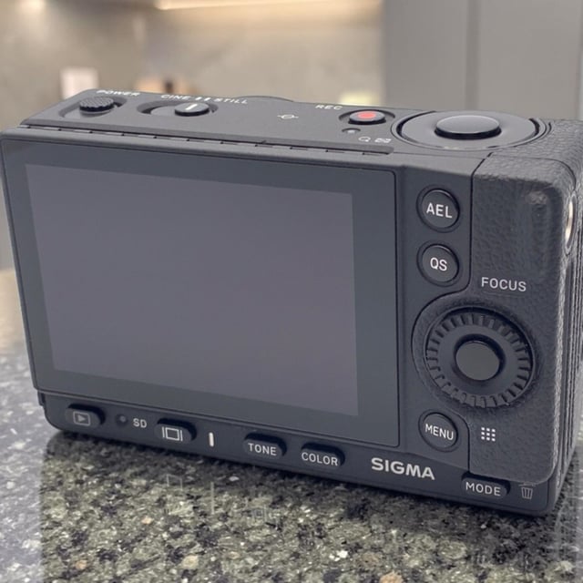 SIGMA fp ボディ
