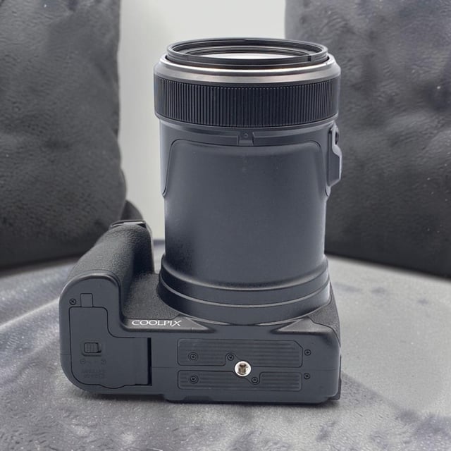 COOLPIX P1000