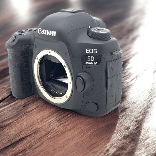 EOS 5D Mark IV ボディ