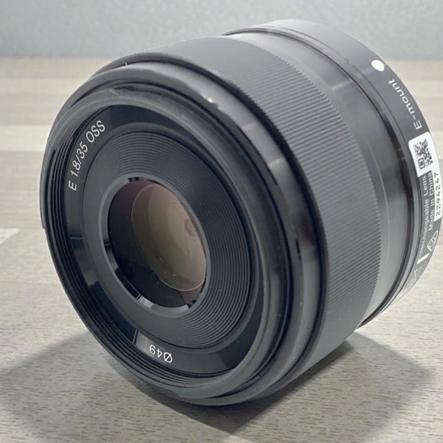 E 35mm F1.8 OSS SEL35F18