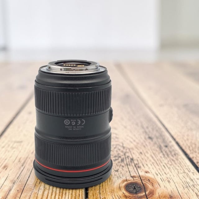 EF 24-70mm F2.8L II USM