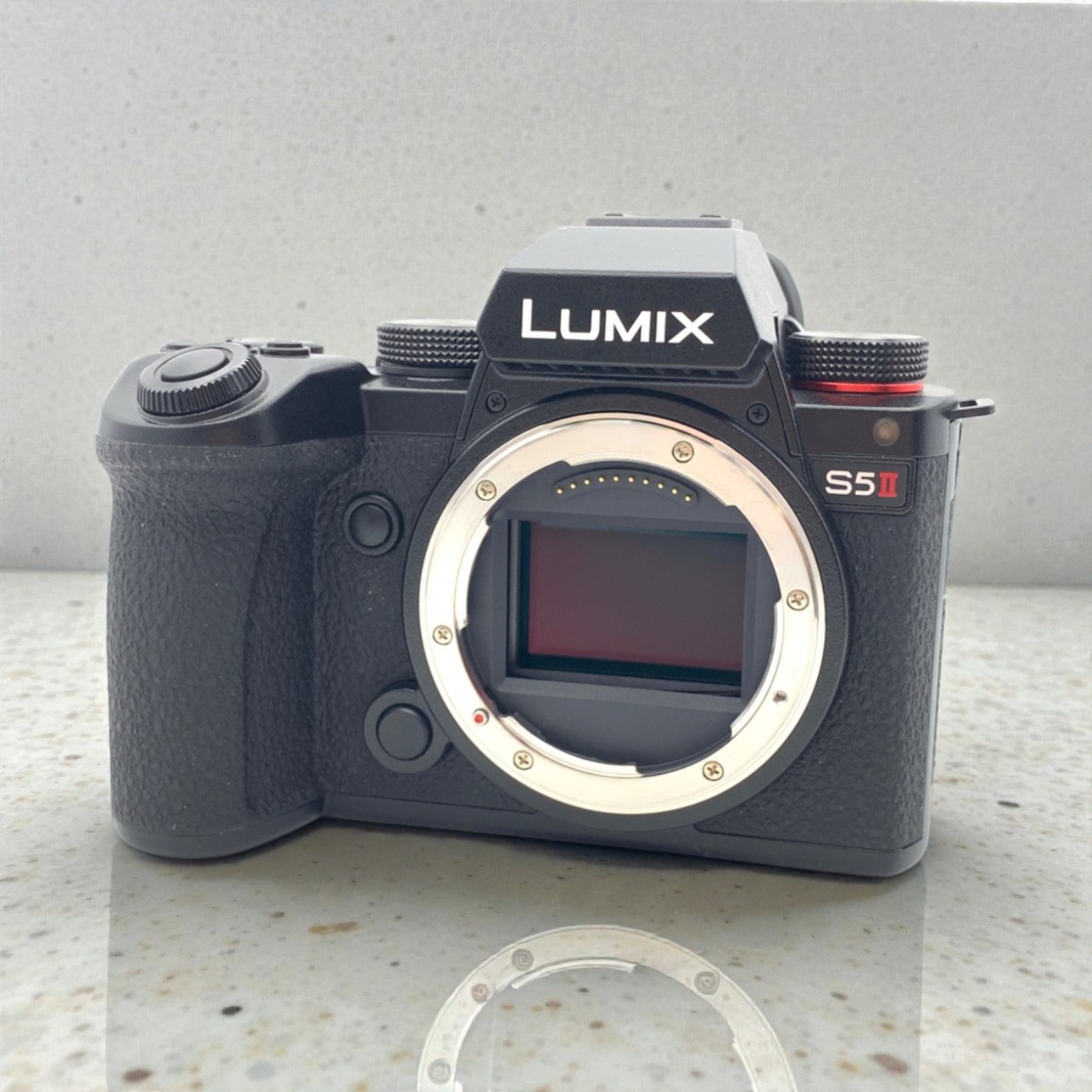 パナソニック LUMIX G8(DMC-G8M) 標準ズームレンズキットの新品/中古を