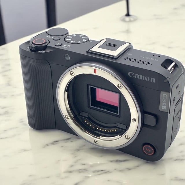 EOS R50 V ボディ