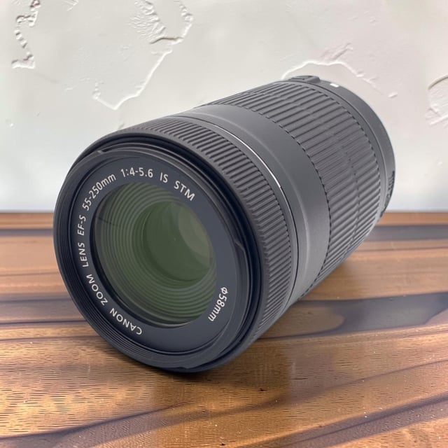 EF-S55-250mm F4-5.6 IS STM