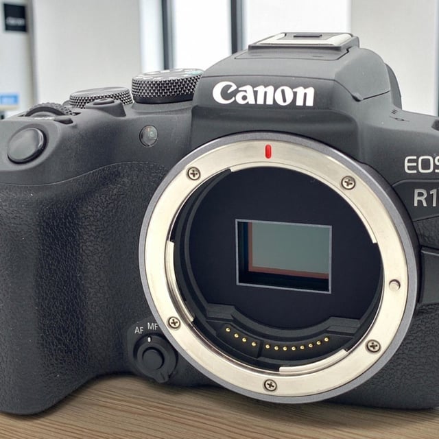 EOS R10 ボディ