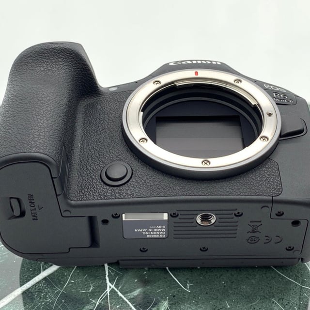 EOS R6 Mark II ボディ