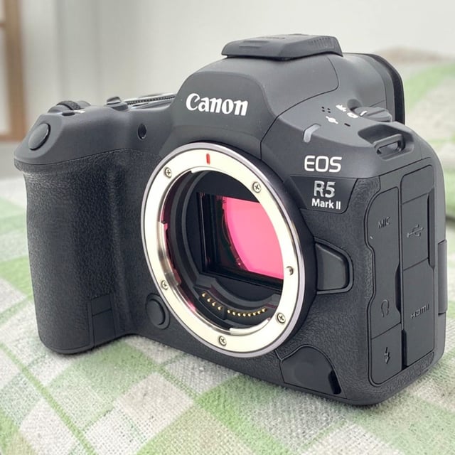 EOS R5 Mark II ボディ