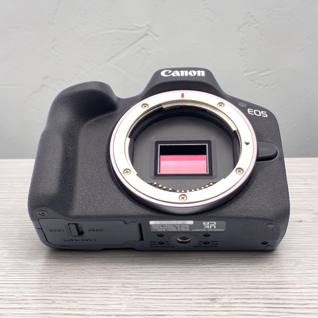 EOS R50 ボディ "ブラック"