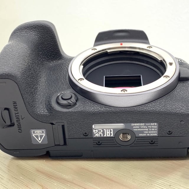 EOS R10 ボディ
