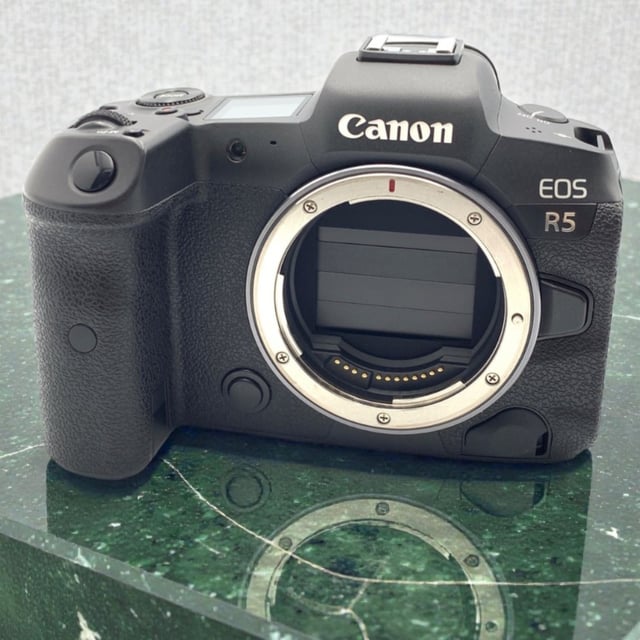 EOS R5 ボディ
