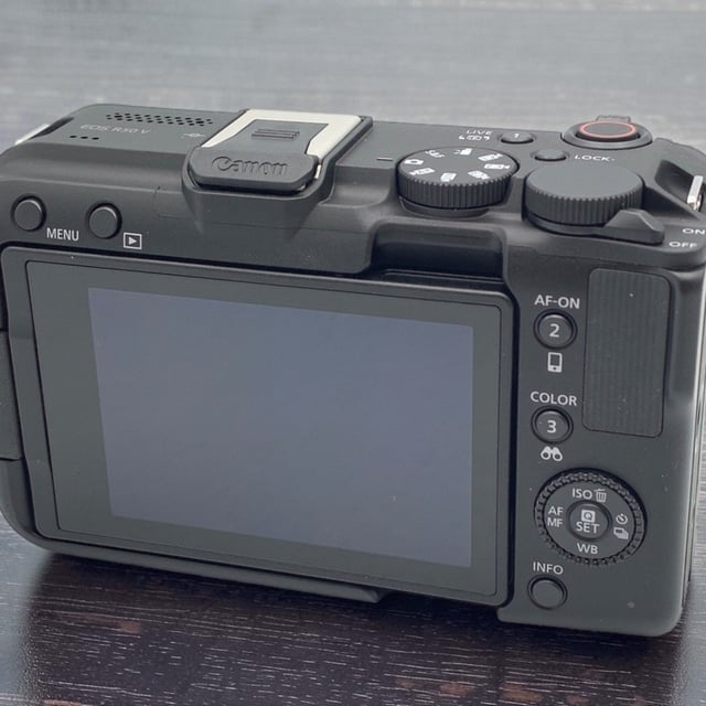 EOS R50 V ボディ "ブラック"