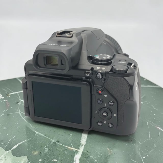 COOLPIX P1100