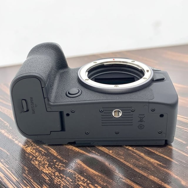 EOS R6 Mark III ボディ