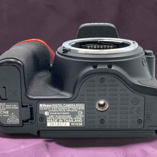 D5600 ボディ