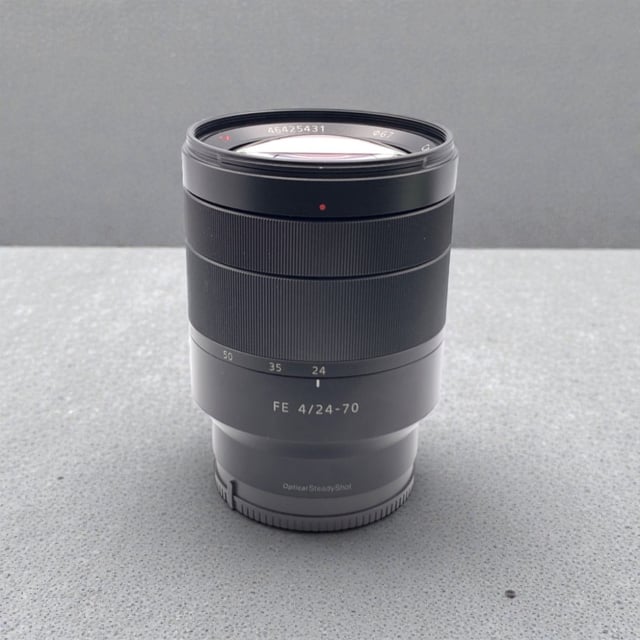 Vario-Tessar T* FE 24-70mm F4 ZA OSS SEL2470Z