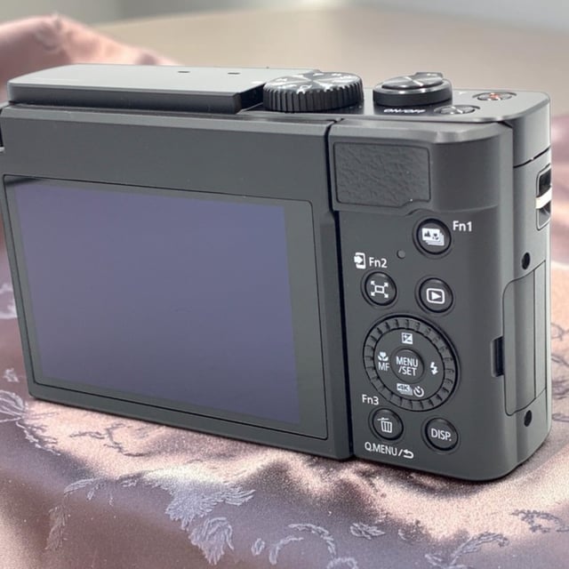 LUMIX TZ99(DC-TZ99) "ブラック"