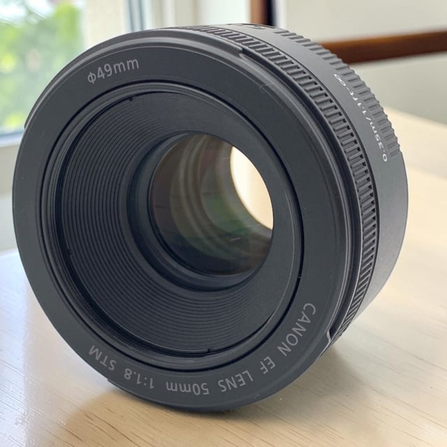 EF 50mm F1.8 STM