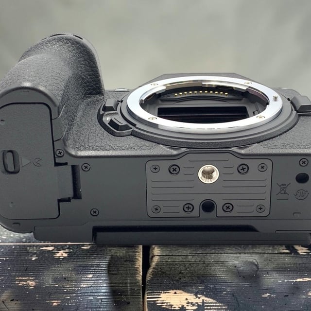 Z5II ボディ
