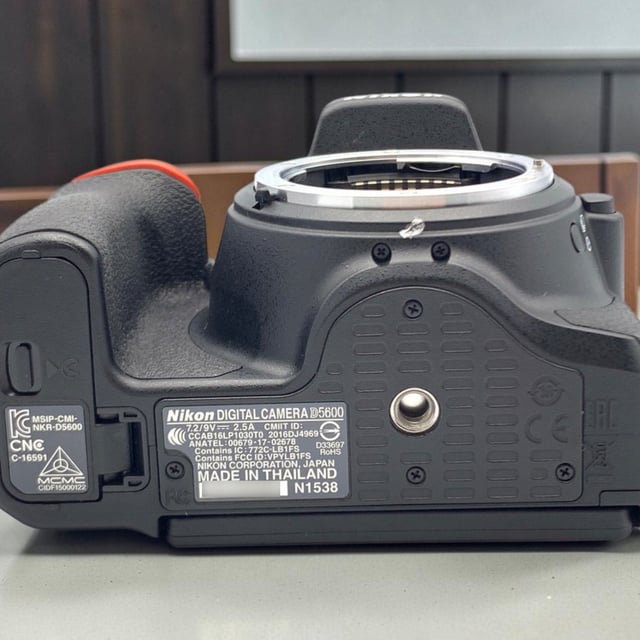 D5600 ボディ