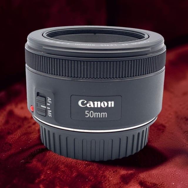 EF 50mm F1.8 STM
