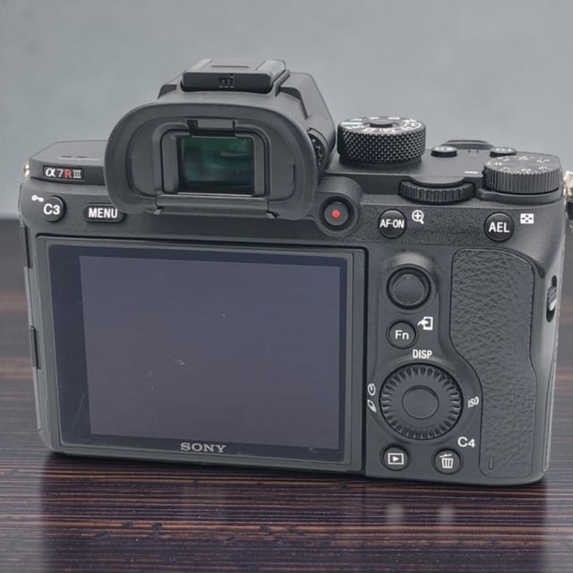 α7R III ILCE-7RM3 ボディ
