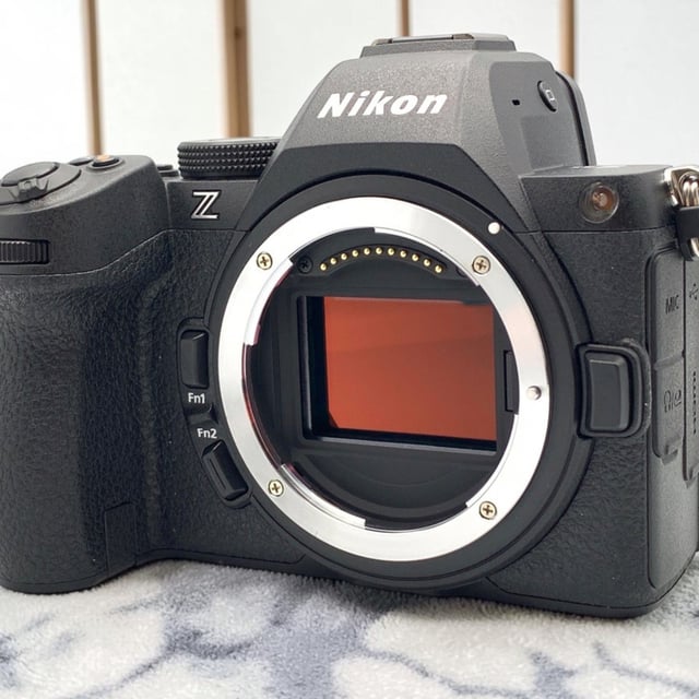 Z5II ボディ