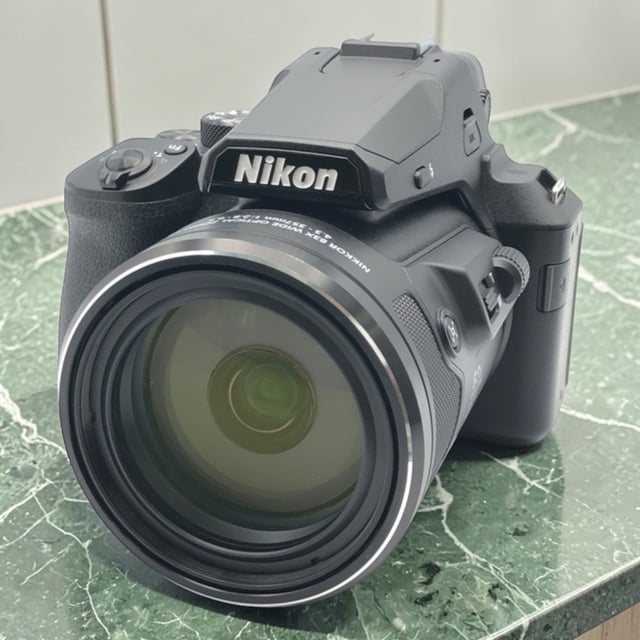 COOLPIX P950