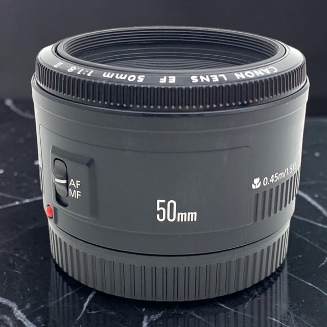 EF 50mm F1.8 STM
