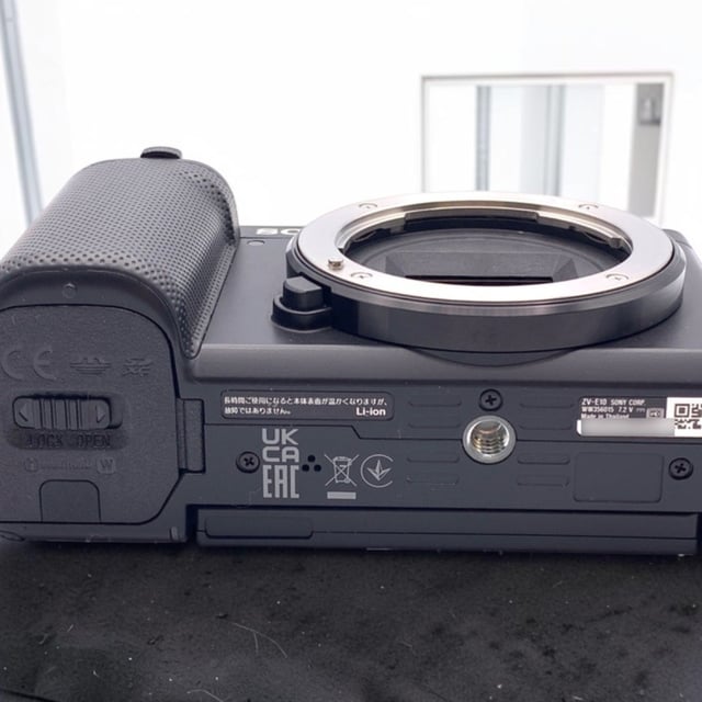 VLOGCAM ZV-E10 ボディ "ブラック"