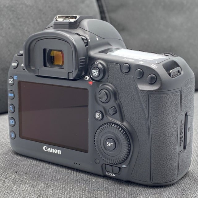 EOS 5D Mark IV ボディ