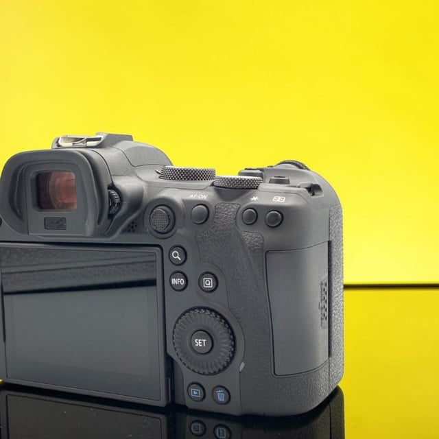 EOS R6 ボディ