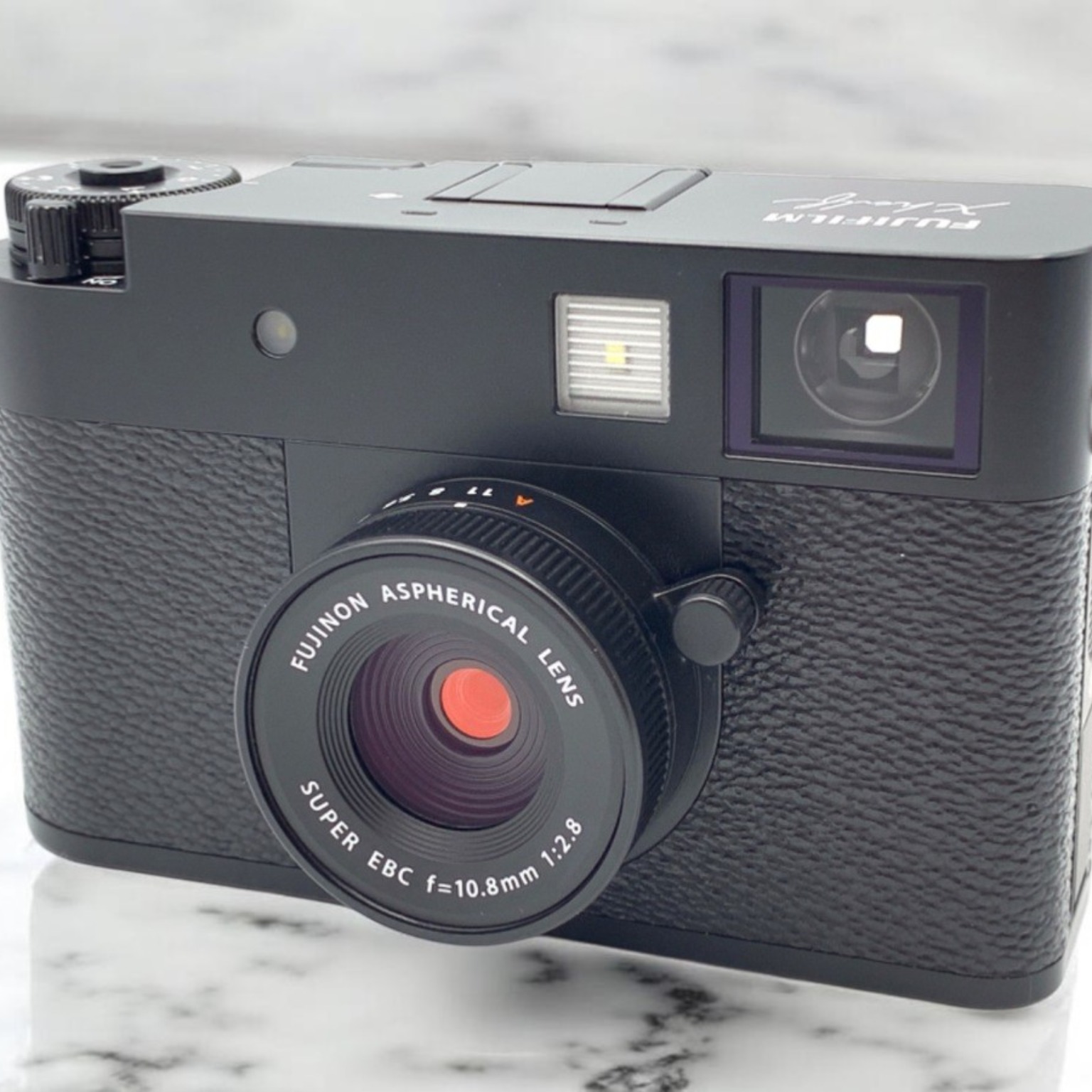 富士フイルム FinePix Z2000EXRの新品/中古を買うならみんなのカメラ