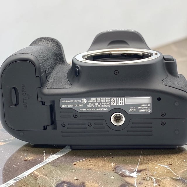EOS 80D ボディ