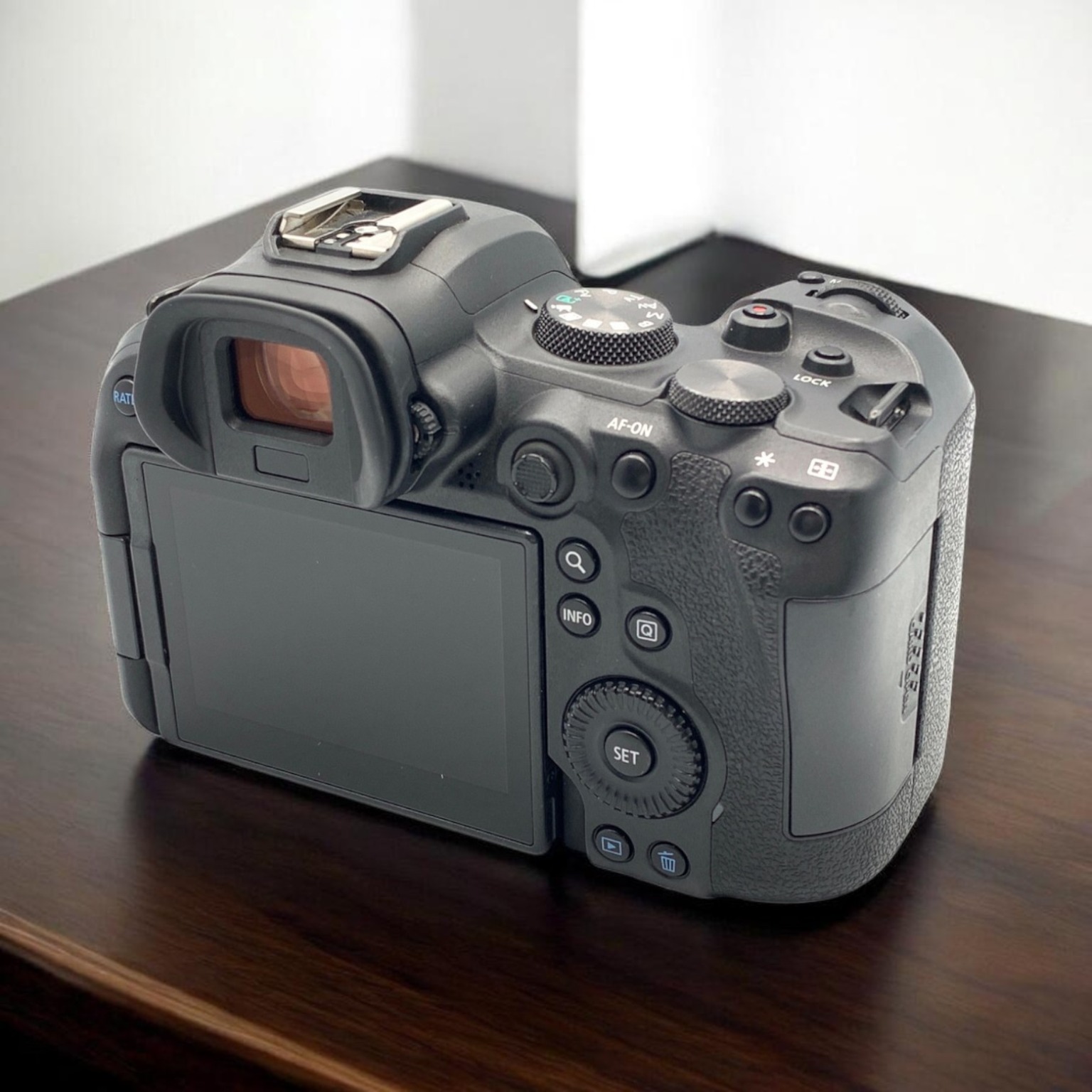 Canon EOS R6 ボディの新品/中古の在庫一覧 | みんなのカメラ