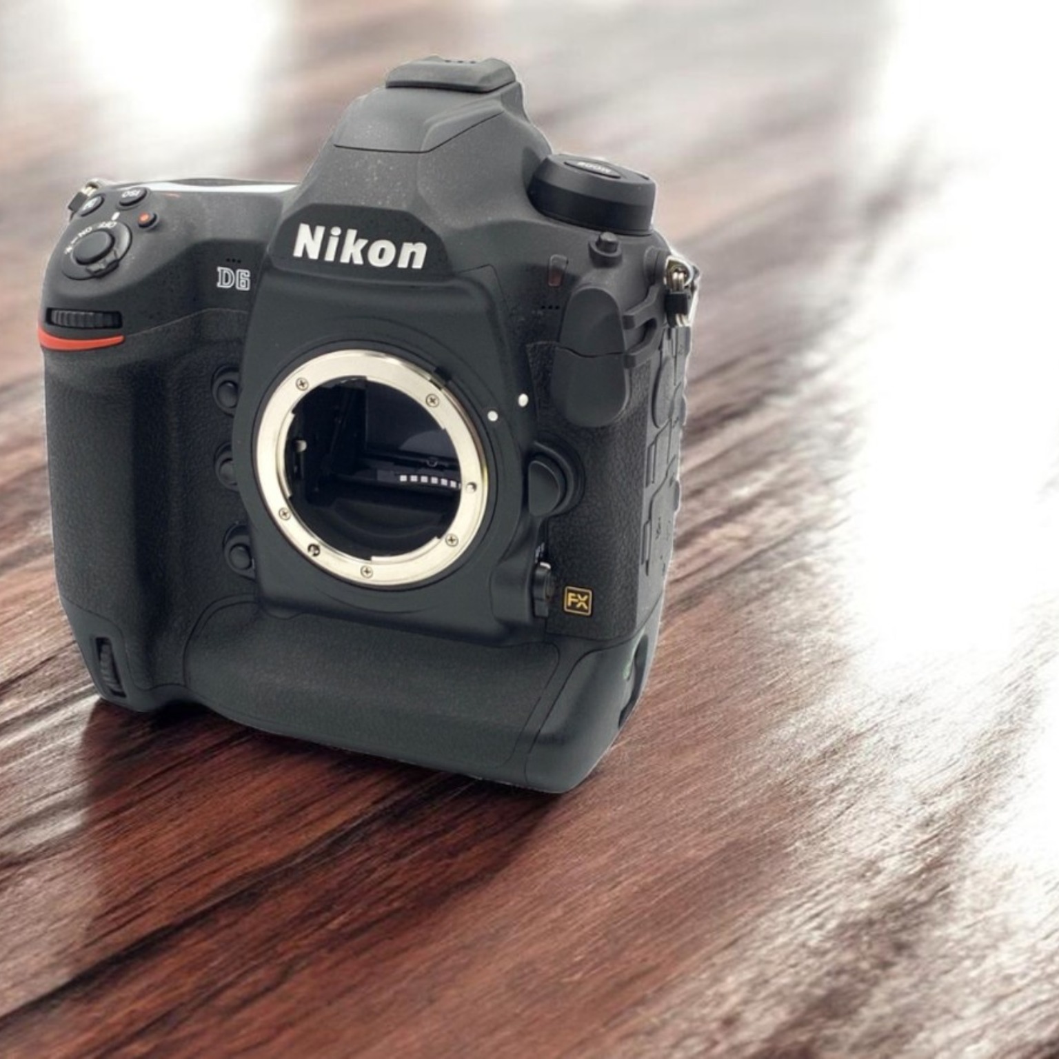 ニコン D6 ボディの中古 (美品)・¥487,610 by あさもり | みんなのカメラ