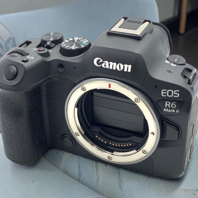 EOS R6 Mark II ボディ