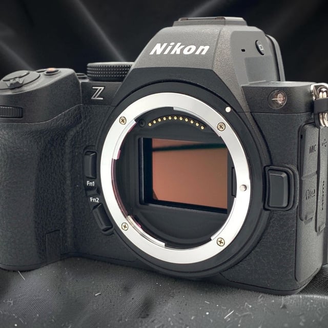 Z5II ボディ