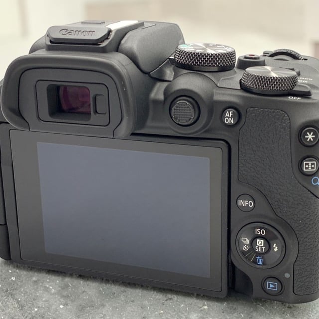 EOS R10 ボディ