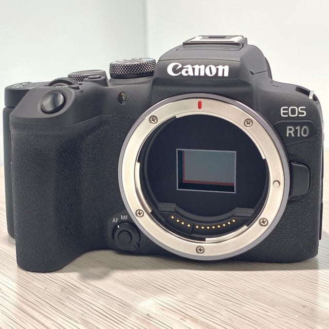 EOS R10 ボディ