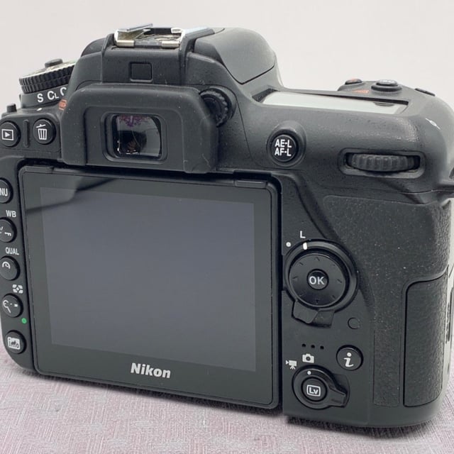 D7500 ボディ