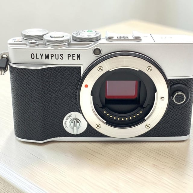 OLYMPUS PEN E-P7 ボディ