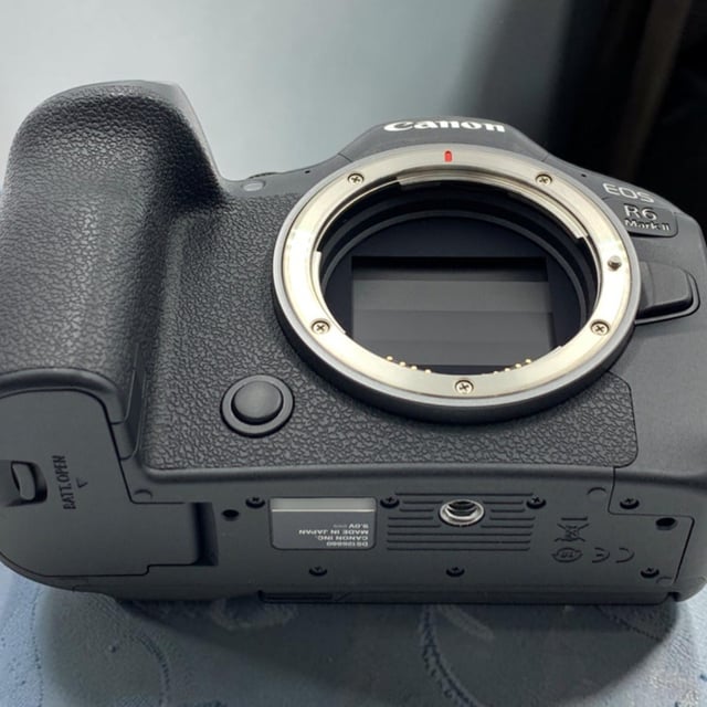 EOS R6 Mark II ボディ