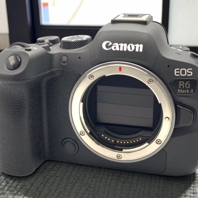 EOS R6 Mark II ボディ