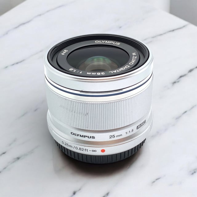 M.ZUIKO DIGITAL 25mm F1.8