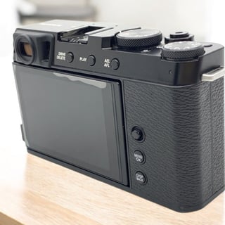 X-E4 ボディ "ブラック"