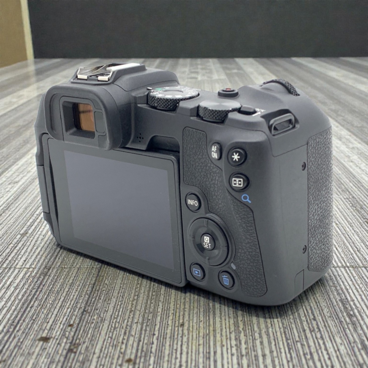 Canon EOS RP ボディの中古 (美品)・¥76,090 by さより