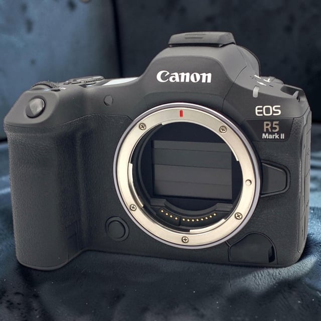 EOS R5 Mark II ボディ