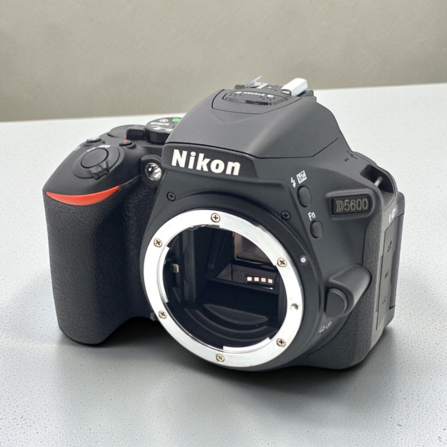 ニコン D5100 ボディの新品/中古の在庫一覧 | みんなのカメラ