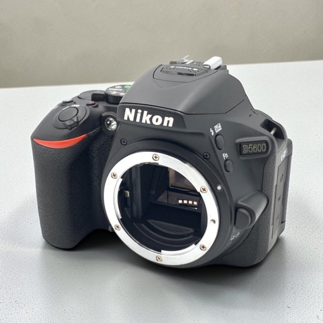 D5600 ボディ